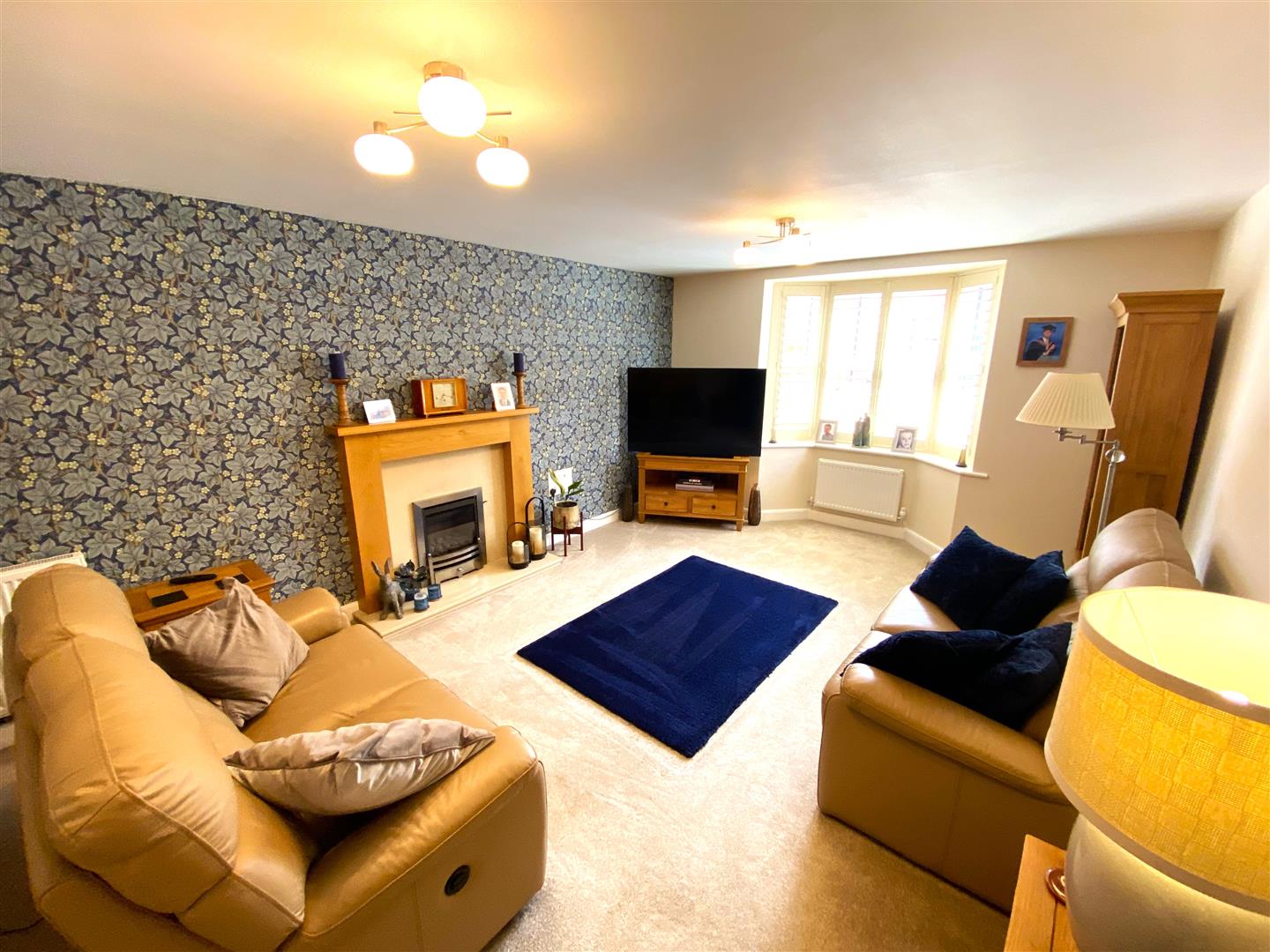 47, The Squirrels, Whitchurch, SY13 4JU Estate Agents & Auctioneers